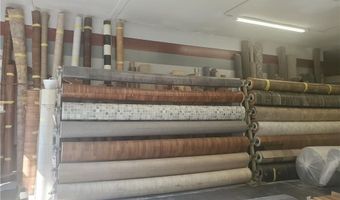 636 N Main St, Ottawa, KS 66067