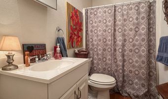 318 Earl King St, Apalachicola, FL 32320