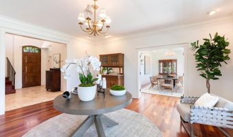 335 Pine Breeze Dr, Angwin, CA 94508