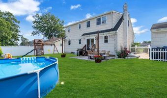 728 NEPTUNE Ave, Beachwood, NJ 08722