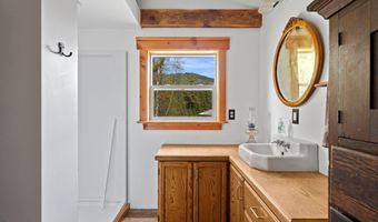295 Old Range Rd, Clark Fork, ID 83811