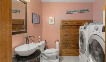 62 Phelps Rd, Barre, VT 05641
