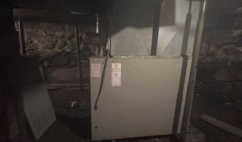 121 Main Rd, Abbot, ME 04406