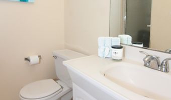 609 Watersedge Dr, Ann Arbor, MI 48105