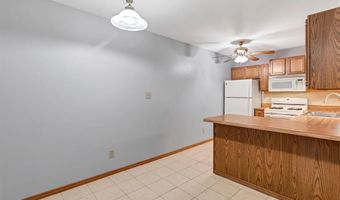 1308 Holgate Dr G5, Ballwin, MO 63021