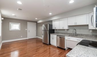 108 W SARATOGA St 5, Baltimore, MD 21201