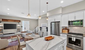 3918 W 242nd St, Torrance, CA 90505