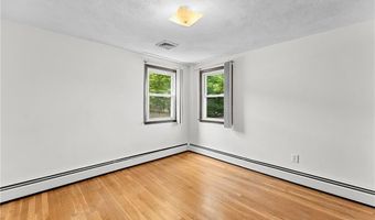 71 Plymouth St, Cranston, RI 02920
