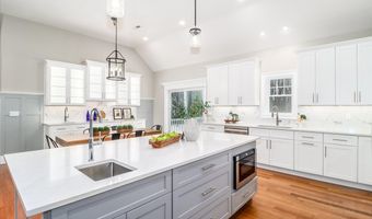 109 Codfish Hill Rd, Bethel, CT 06801