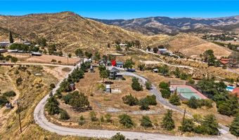 10821 Los Jordans, Agua Dulce, CA 91390