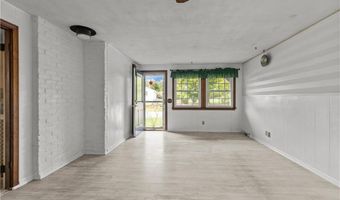 38 Greenwood Rd, North Kingstown, RI 02852