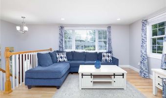 1 Grant Dr, Coventry, RI 02816