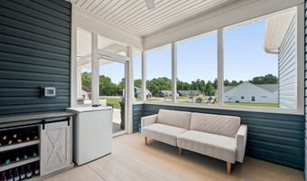 15 Kodak Ln, Angola, IN 46703