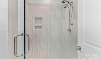 12 Broadmoor Dr, Arden, NC 28704