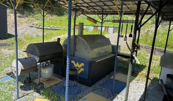6208 NORTHWESTERN Pike, Augusta, WV 26704