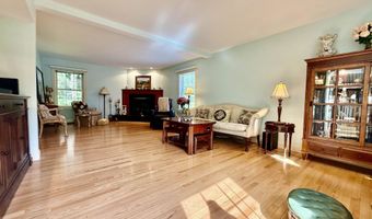40 Lakewood Dr, Alton, NH 03810