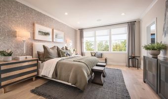 1 Waller Dr, Middletown, NJ 07748
