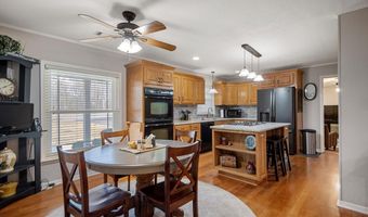 2925 E Snow Ln, Alexander, AR 72002