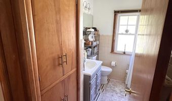 19 Pomeroy Rd, Athens, OH 45701