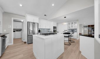 7418 Aqua Isle, Algonac, MI 48001