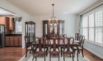 117 HARVESTER Dr, Lake Frederick, VA 22630