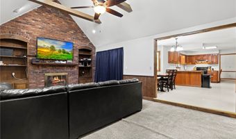81 Plumwood Ct, Amherst, NY 14051