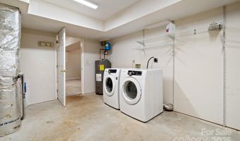 5 Parker Rd, Asheville, NC 28803