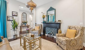 102 PHOEBE Ct, Lake Frederick, VA 22630