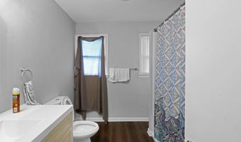 40 BERTRAND Dr, Dover, DE 19904
