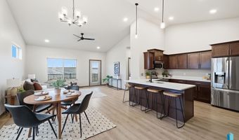 2822 E Hazelnut St, Brandon, SD 57005