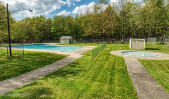 Mansi Dr, Albrightsville, PA 18210