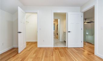 247 Glen Hill Dr, North Kingstown, RI 02874