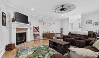 2040 Creekwood Cir, Bauxite, AR 72011