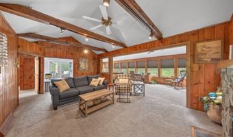 1052 Lakeside Dr E, Alloway, NJ 07422