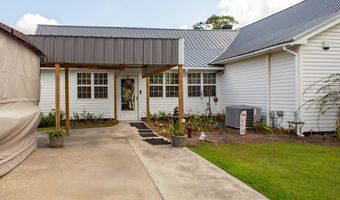 43 Graham Methodist Church Rd, Baxley, GA 31513