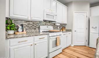 153 Glory Rd, Beaufort, SC 29906