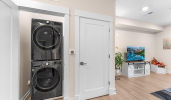 43795 TRANSIT Sq 101, Ashburn, VA 20147