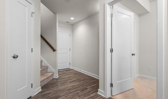 2949 Aughton Rd, Ann Arbor, MI 48105