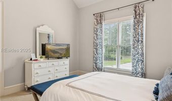 36 Hawthorne Rd, Bluffton, SC 29910