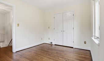 2620 FORT SCOTT Dr, Arlington, VA 22202
