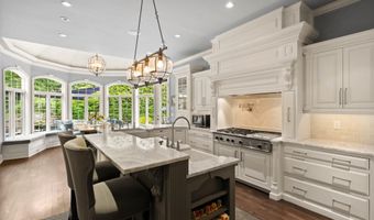 43 Newfane Rd, Bedford, NH 03110