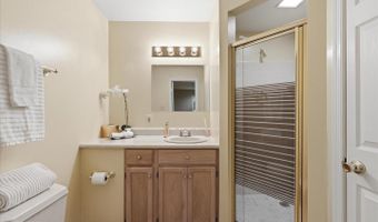 5014 GLEN PARK Rd, Annandale, VA 22003