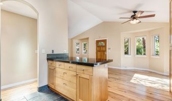 1449 NW Lexington Ave, Bend, OR 97703