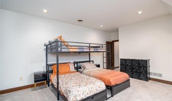 879 N 200 Rd, Baldwin City, KS 66006