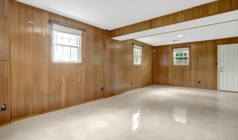 7623 ARLEN St, Annandale, VA 22003