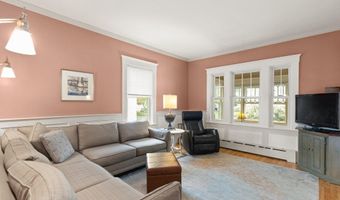 6 Gardner St, Beverly, MA 01915
