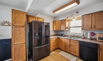 520 22nd Ave SW, Altoona, IA 50009