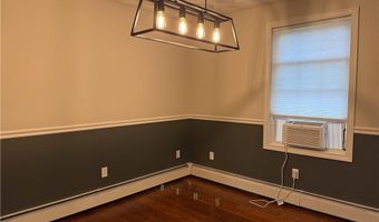 2 Beatrice Ln, Bristol, RI 02809