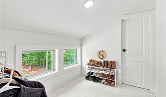 151 Settlers Ridge Dr, Ball Ground, GA 30107