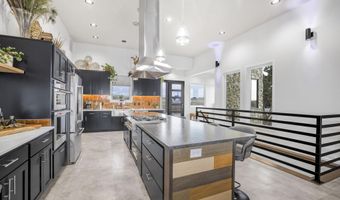 256 Snake River Dr, American Falls, ID 83211